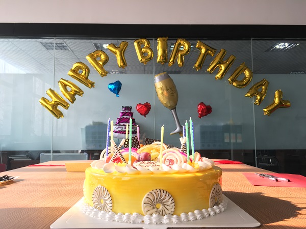 2018年四季度TST員工生日會——因為有你，更加精彩