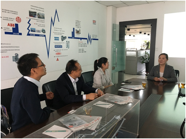 河南省裝備製造企業家聯盟會長一行蒞臨蘑菇视频红色LOGO參觀指導工作